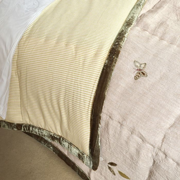 Foxglove Rustic Linen Quilt