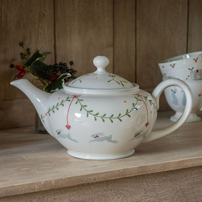 Christmas Swags Giant Teapot