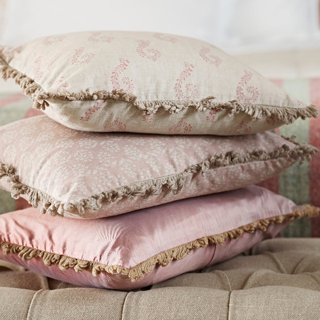 Dusky Pink Sprig Cotton – 384 Roll End 1.9m