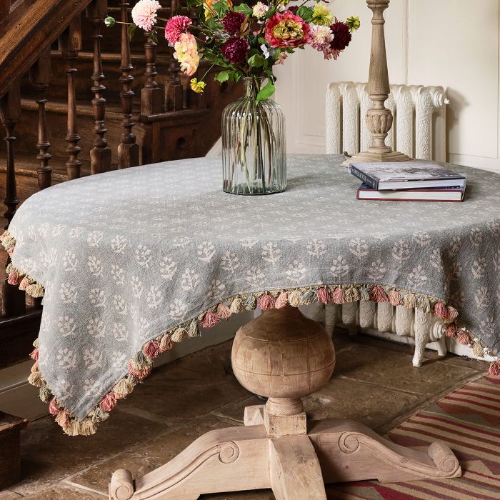 Square/Bridge Cloths (Seats 4-6)