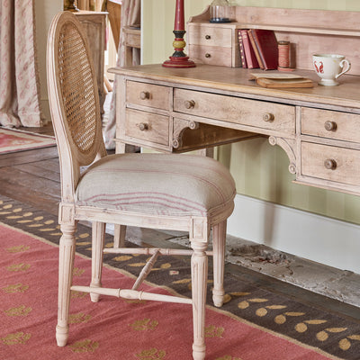 overlay=Red Hartford Stripe