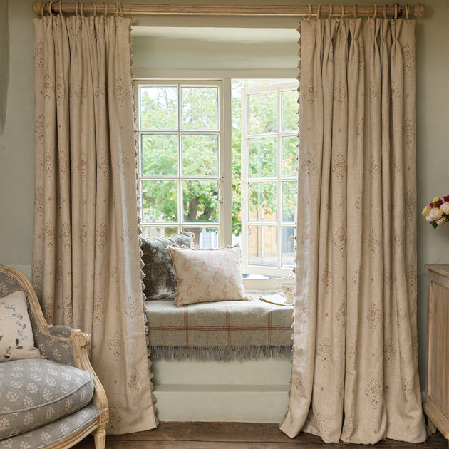 Hand-printed Smokey Blue Anushka on Rustic Linen – 317B