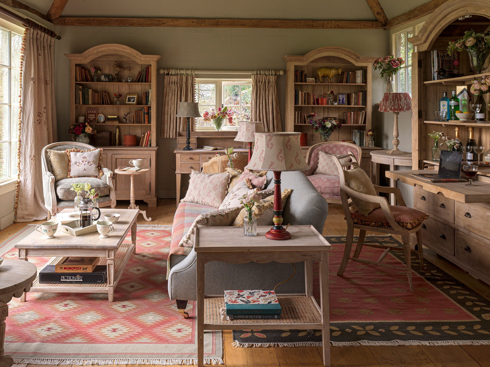 Armchairs, Sofas & Barstools