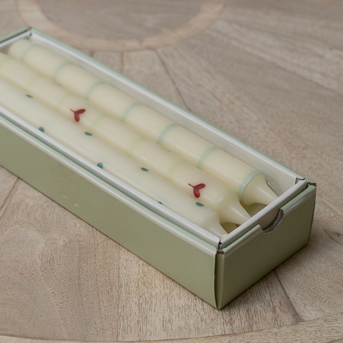 Honey Bees Mixed Box of Candles