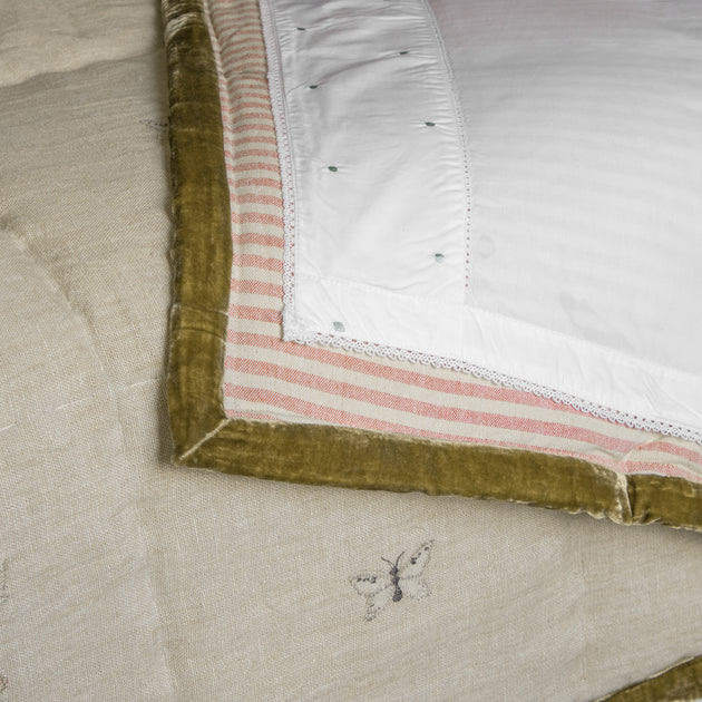 Parrot Tulip Rustic Linen Quilt