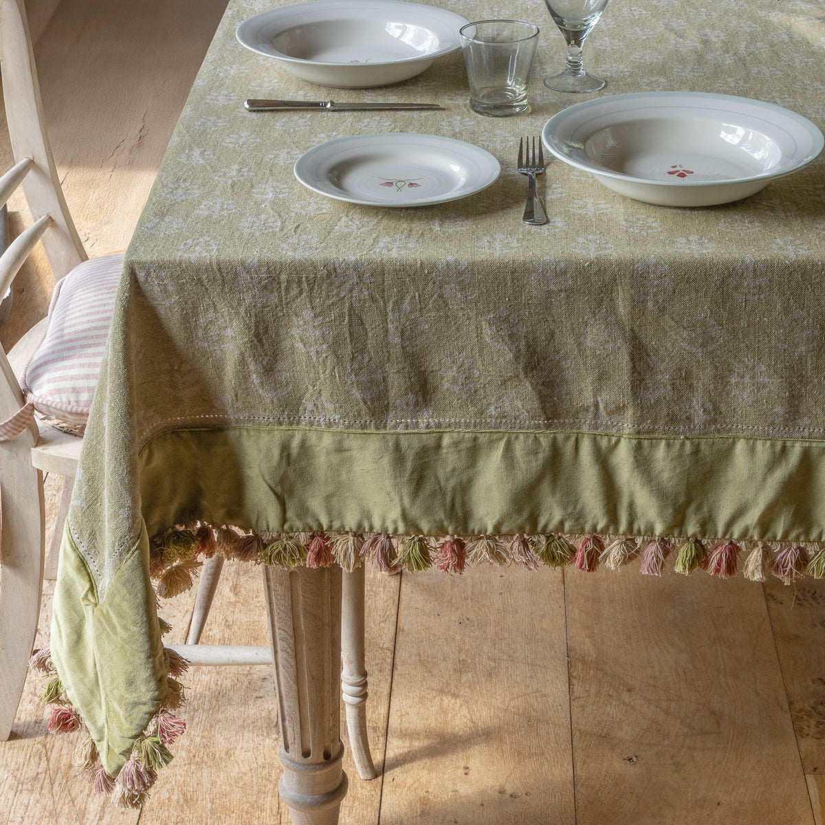 Luxury Green Gold Megha &amp; Velvet Tablecloth with Tassels - Extra Large