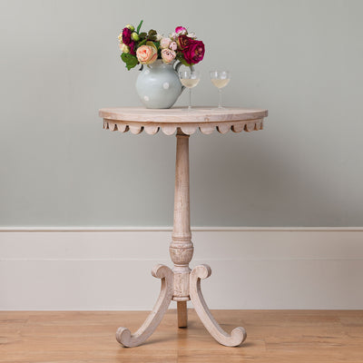 Bistro Table with Scalloped Edge