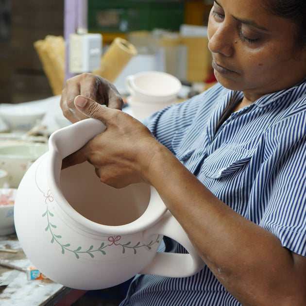 Christmas Medium Round Jug with Swags & Hares