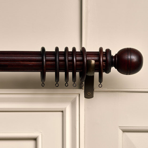 Dark Wood Reeded Curtain Pole – 180cm