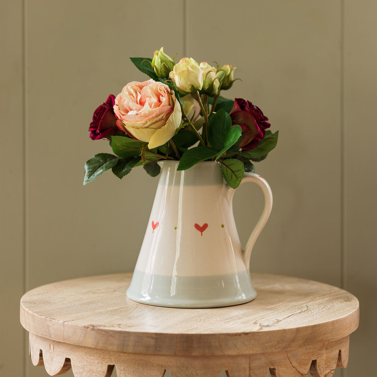 Jug of Roses FB04