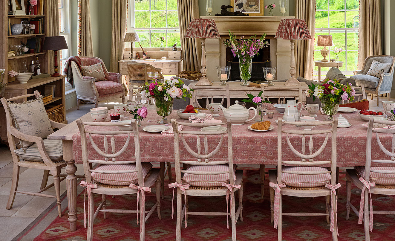 Luxury Linen & Embroidered Cloths - PREVIOUS