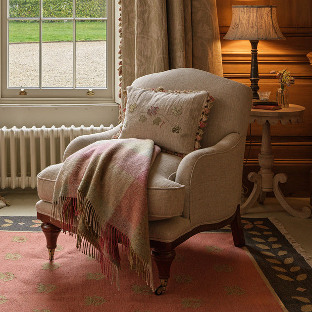 Lydia Chair (without skirt)