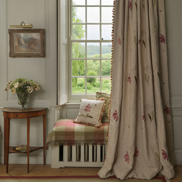 Parrot Tulips Embroidered Rustic Linen 3m Panel - 152