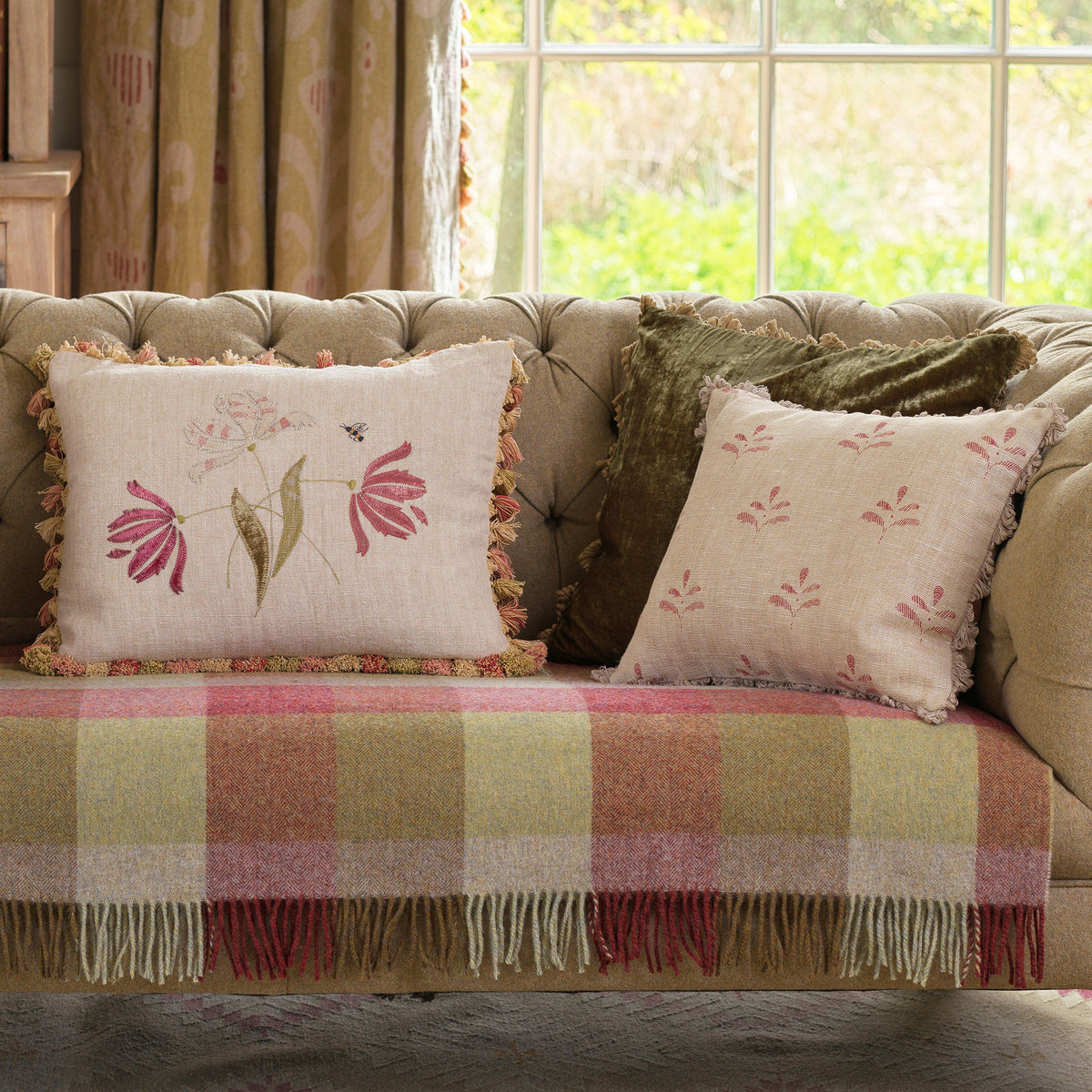Red Leaf Rustic Linen Cushion with Fanedge