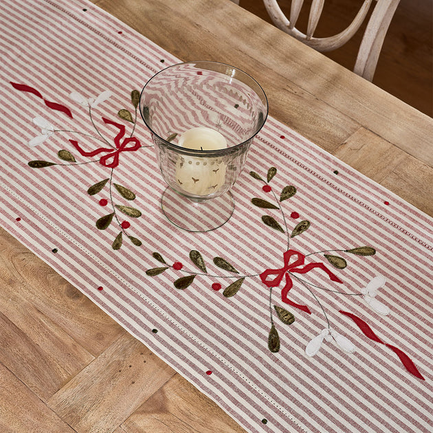 Red Stripe Ribbon & Mistletoe Christmas Centrepiece