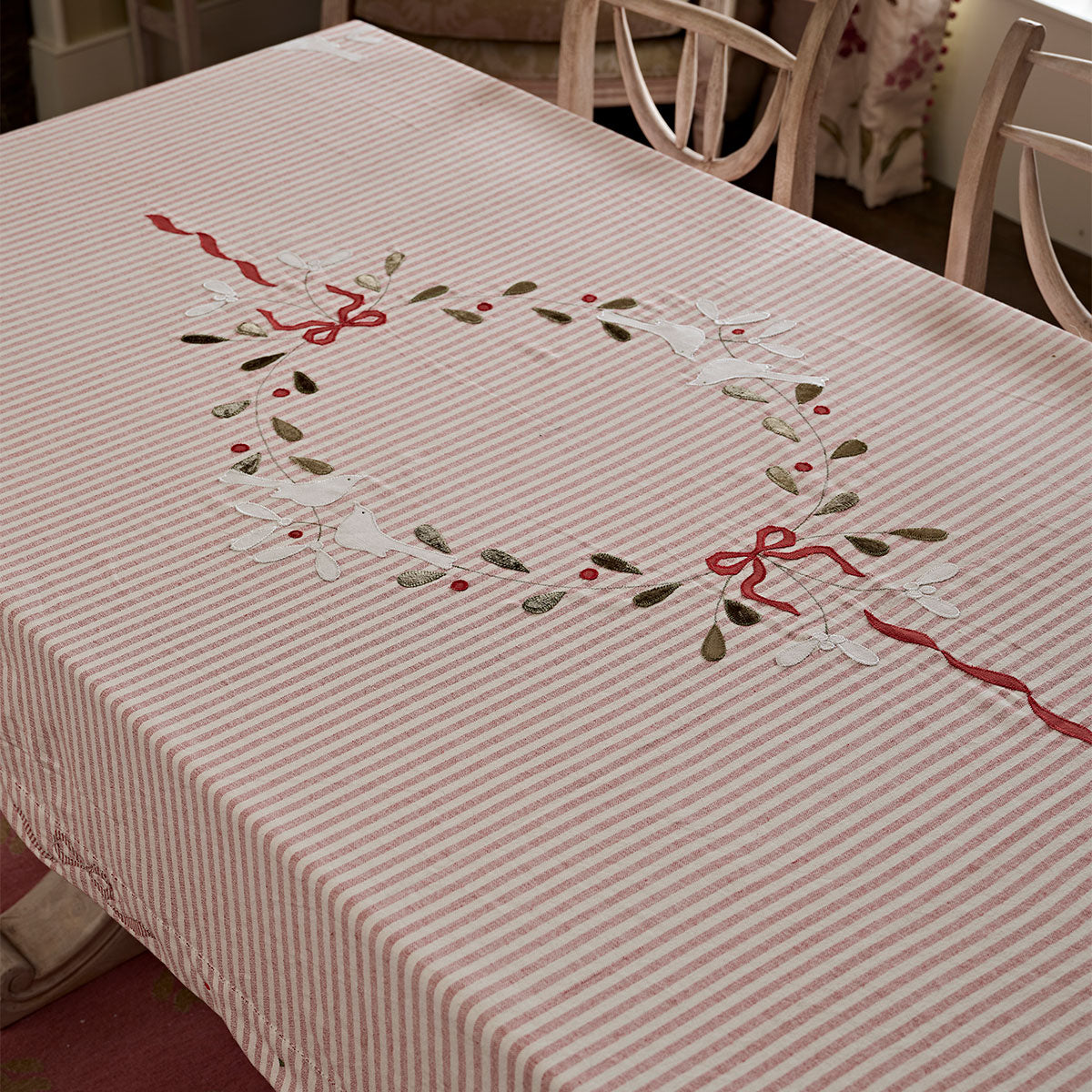 Red Stripe Ribbon & Mistletoe Tablecloth – Susie Watson Designs