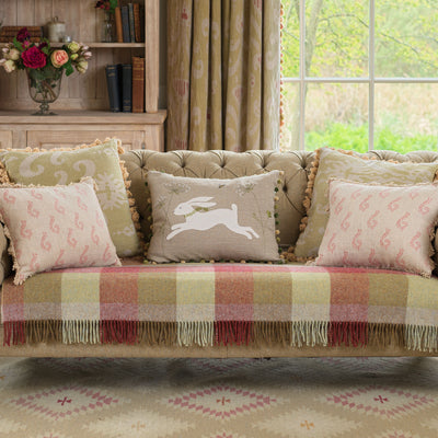 Applique Spring Hare Cushion
