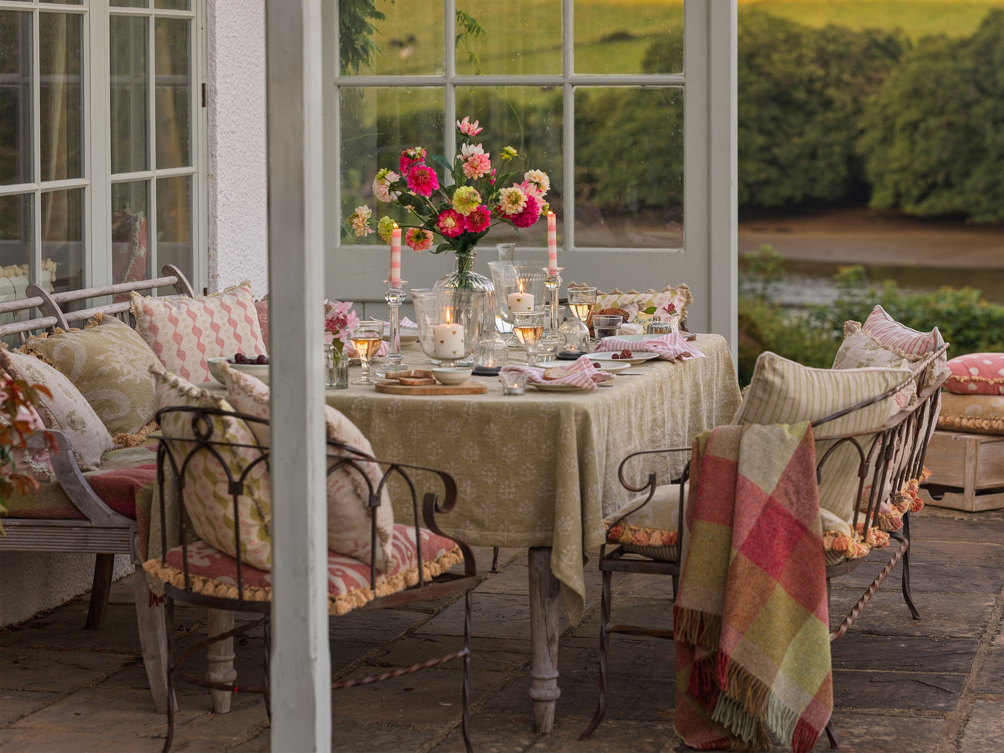 Luxury Linen & Embroidered Cloths
