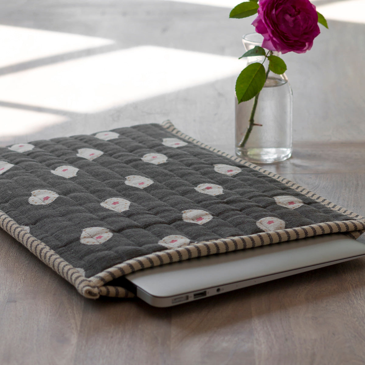 Charcoal Mika Large Laptop Case