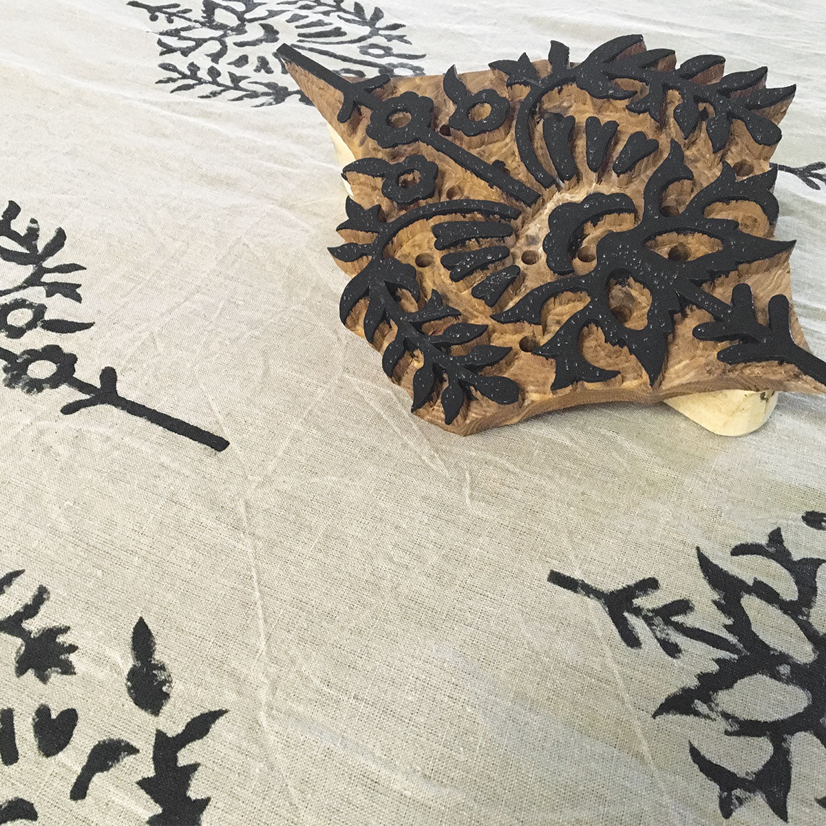 Graphite Akansha Block-printed Linen – 340 | Susie Watson Designs