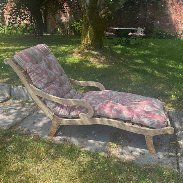 Shown with our Large Faded Rose Natasha Bench Cushion