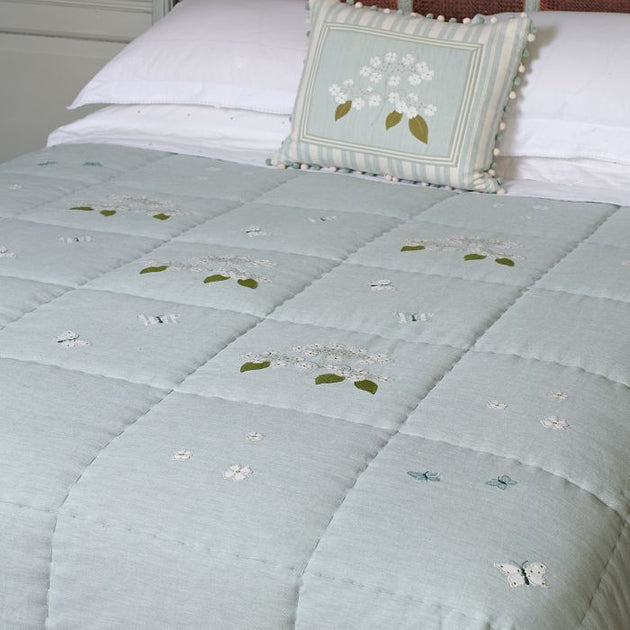 Duck Egg Hydrangea Cotton Quilt - Super King