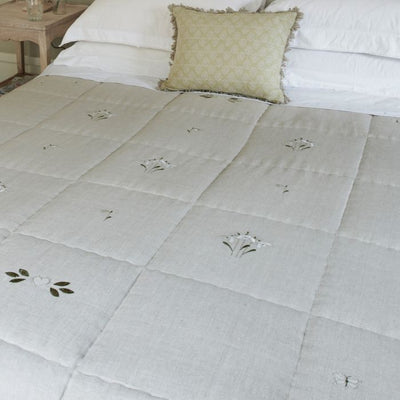 Snowdrop Rustic Linen Quilt - Super King