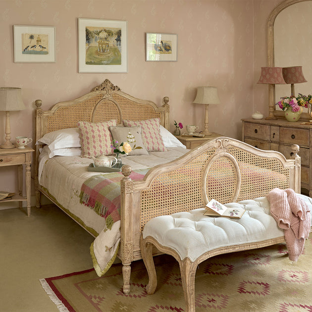 Caned Gustavian Full Bed