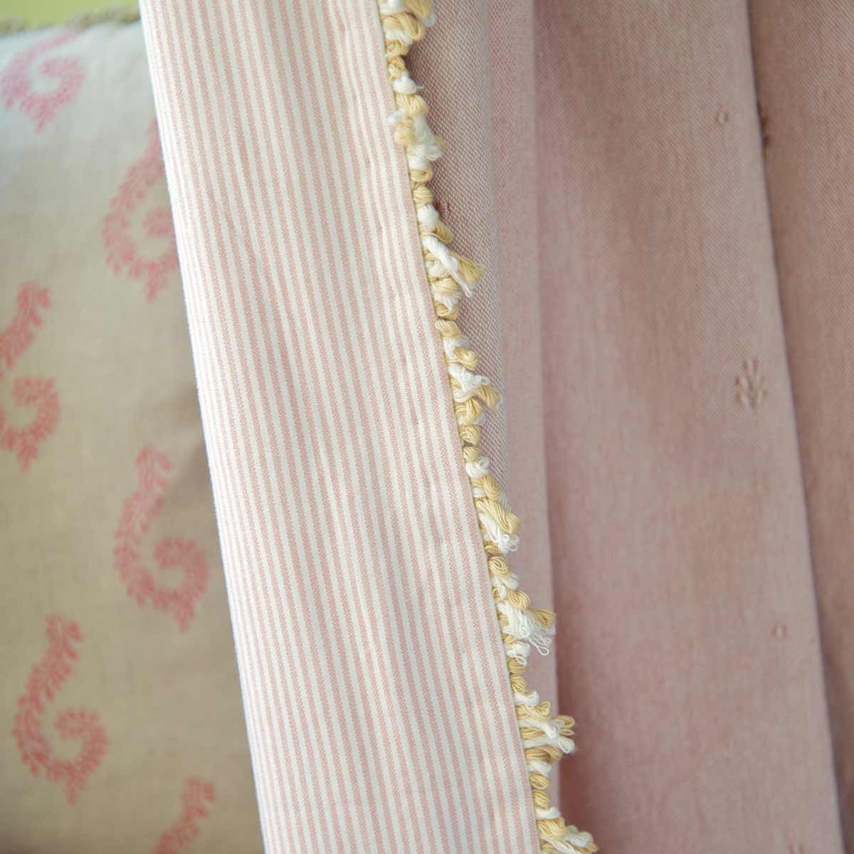 Rose Embroidered Leaf Panel – 124