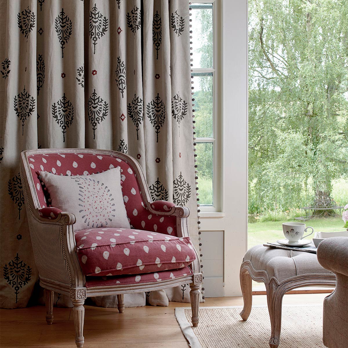 Graphite Akansha Block-printed Linen – 340 | Susie Watson Designs