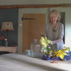 Lacecap Hydrangea Bunch with Leaves & Berries FB14