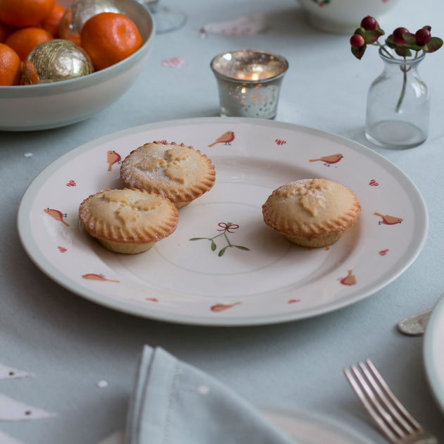 Christmas Robin Decorative Plate