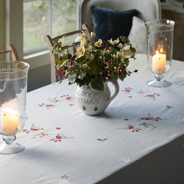 Duck Egg Robin & Rosehip Christmas Tablecloth – Medium