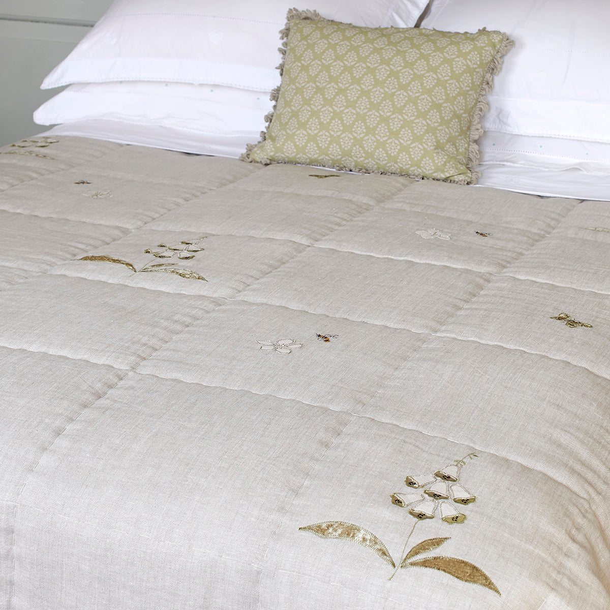 Foxglove Linen Quilt - King