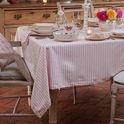tablecloths for large tables