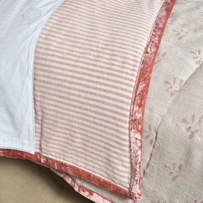 Red Leaf Rustic Linen Quilt - King Size